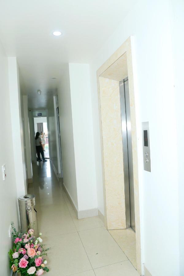 Noi Bai Ville Airport Hotel Hanoi Esterno foto